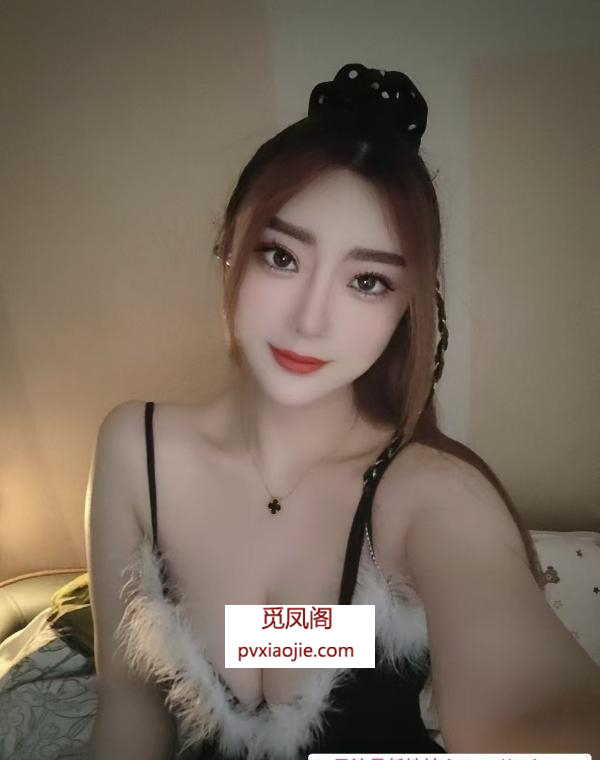 回归的性感美少妇青宝