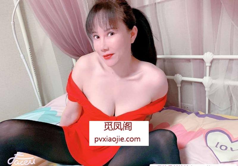 乳交特别爽的风骚女